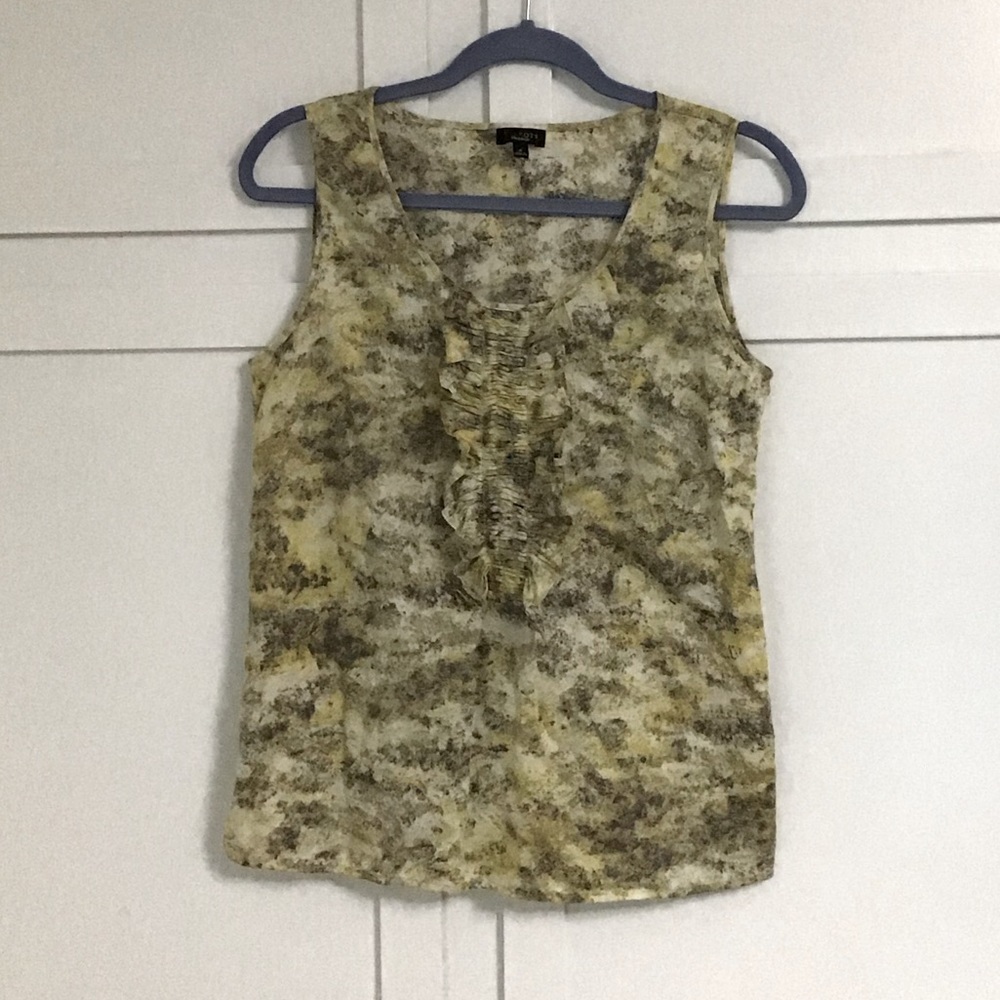 Talbots women’s cotton top. Great condition. Size 6